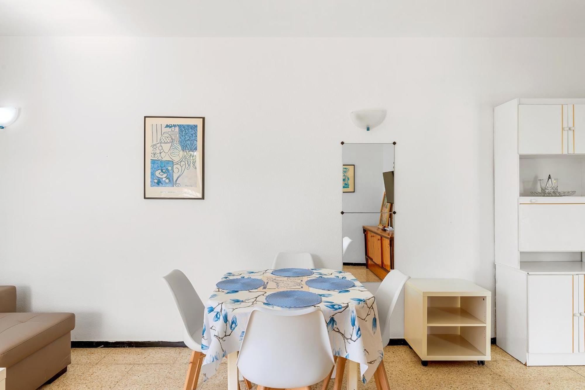 2 Bedroom With Seaview Playa de las Americas (Tenerife)